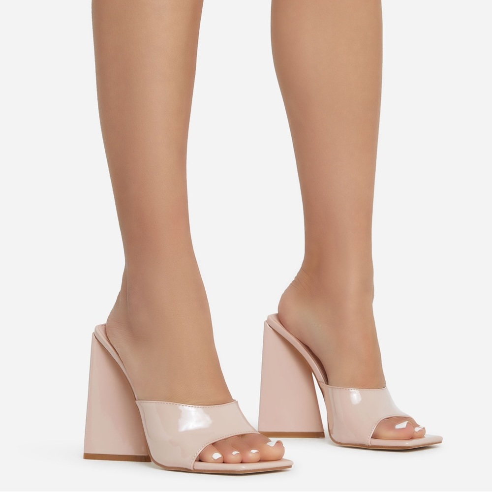 NEW Ego AVALON SQUARE PEEP TOE SCULPTURED FLARED BLOCK HEEL MULE IN NUDE PATENT